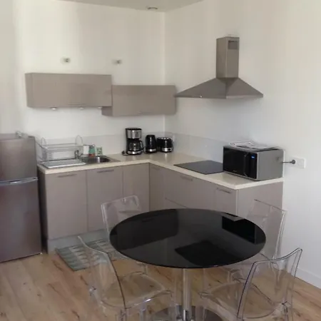 Appartement Joli T2 Spacieux Meublé Centre Ville